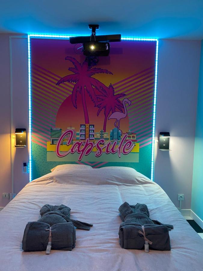Capsule Miami Vice - Jacuzzi - Billard - Ecran Cinema & Netflix - Ping-Pong - Nintendo & Jeux- ليفين المظهر الخارجي الصورة