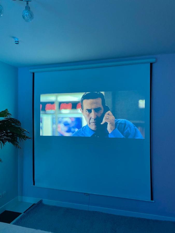 Capsule Miami Vice - Jacuzzi - Billard - Ecran Cinema & Netflix - Ping-Pong - Nintendo & Jeux- ليفين المظهر الخارجي الصورة