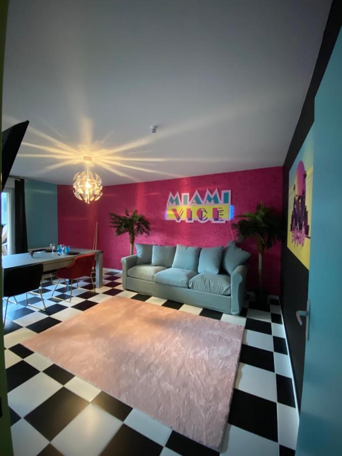 Capsule Miami Vice - Jacuzzi - Billard - Ecran Cinema & Netflix - Ping-Pong - Nintendo & Jeux- ليفين المظهر الخارجي الصورة