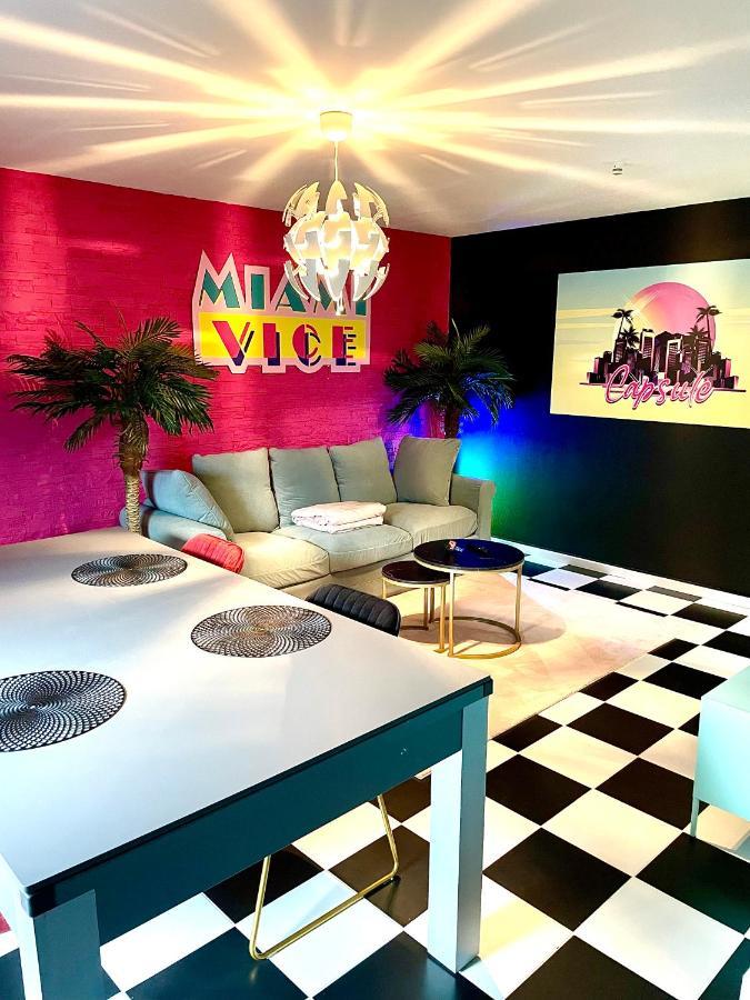 Capsule Miami Vice - Jacuzzi - Billard - Ecran Cinema & Netflix - Ping-Pong - Nintendo & Jeux- ليفين المظهر الخارجي الصورة